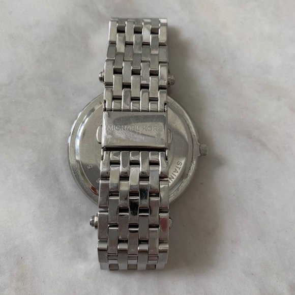 Michael Kors silver watch - Picture 2 of 3